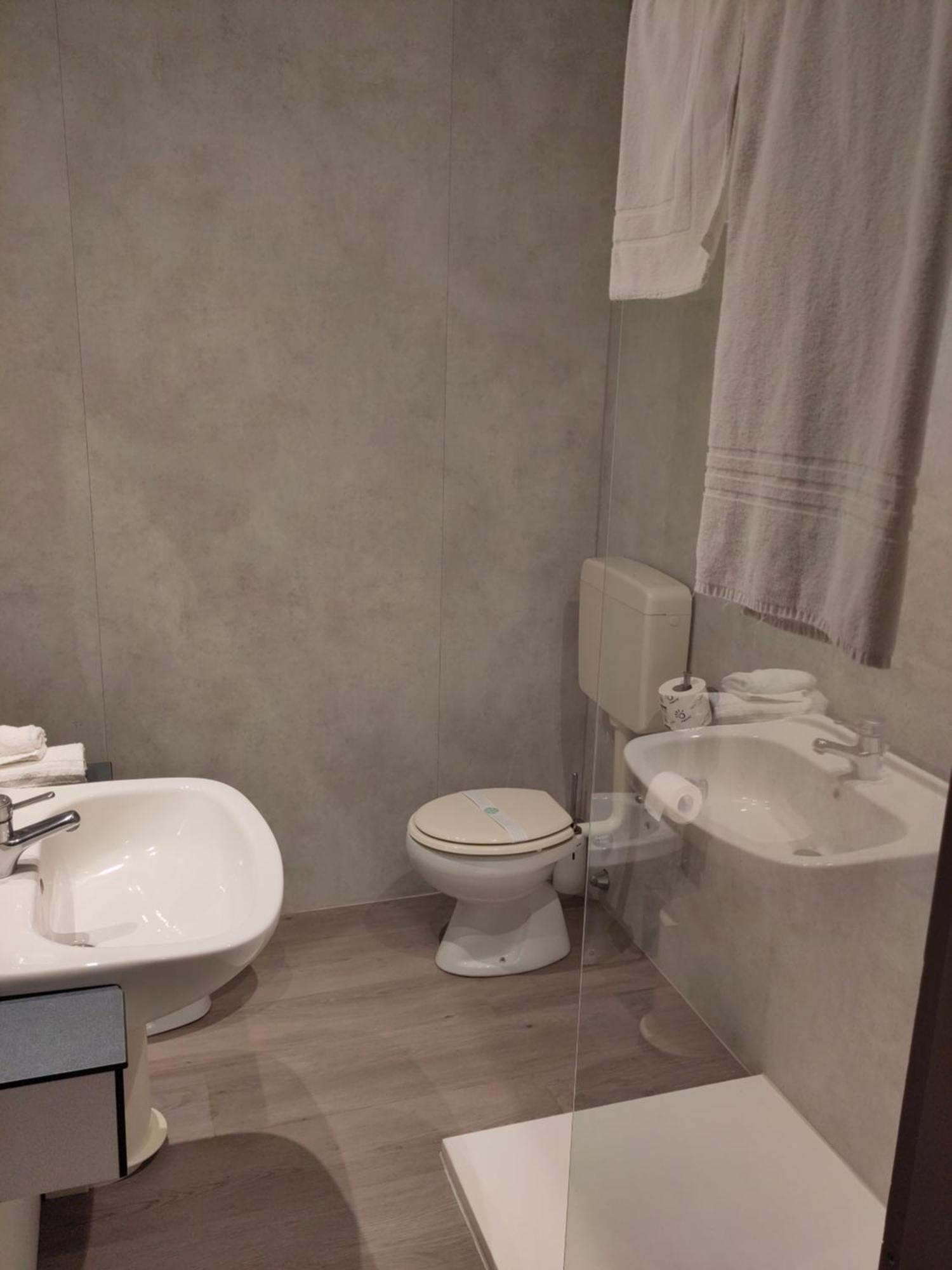 Confidence Hotel Europa Ченто Стая снимка